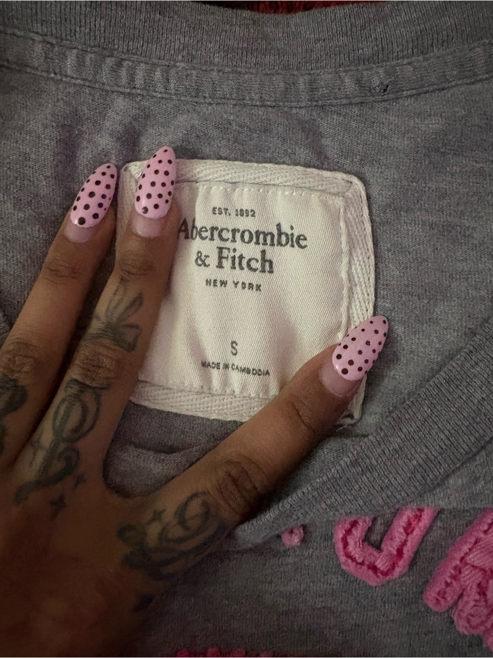 Vintage Abercrombie & Fitch Tee - Picture 3 of 3
